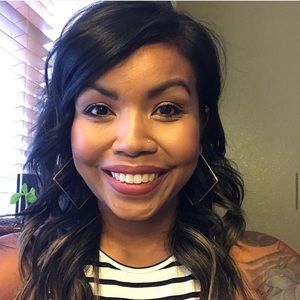 Meet your Posher, Sam